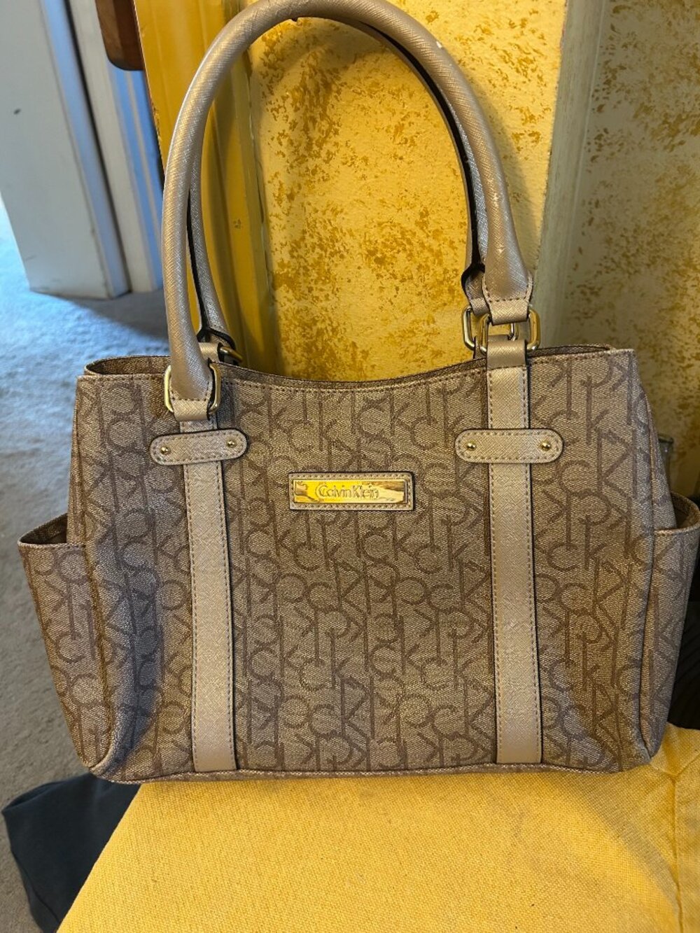 Calvin Klein Monogram Tote Bag Hudson signature "CK" pattern in beige and